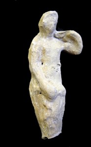 Una delle statuette di Venere trovate (wordpress.haifa.ac.il)