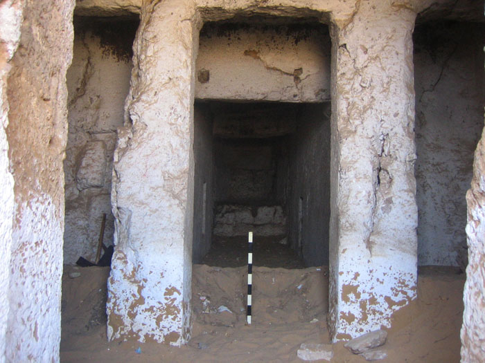 Il primo ingresso della tomba (SCA) Il primo ingresso della tomba (SCA)