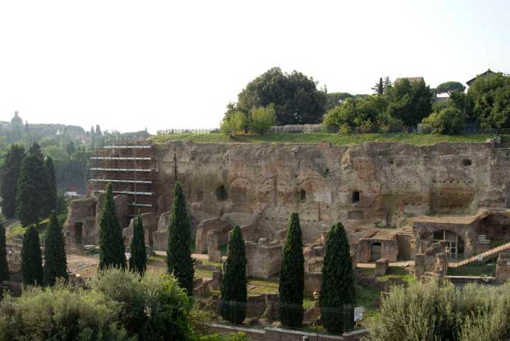 L’angolo del Palatino sottoposto ad analisi di consolidamento e dove è stato effettuato lo scavo (beniculturali.it)