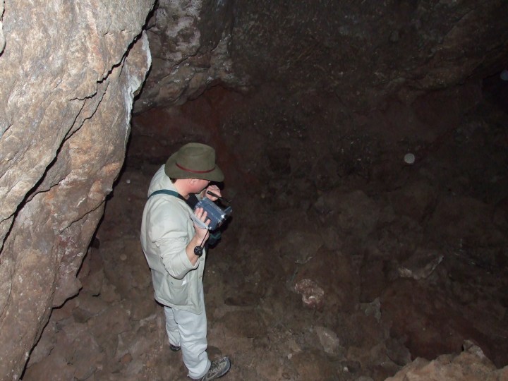Le grotte sotto Giza? (Andrew and Sue Collins, 2009) Le grotte sotto Giza? (Andrew and Sue Collins, 2009)