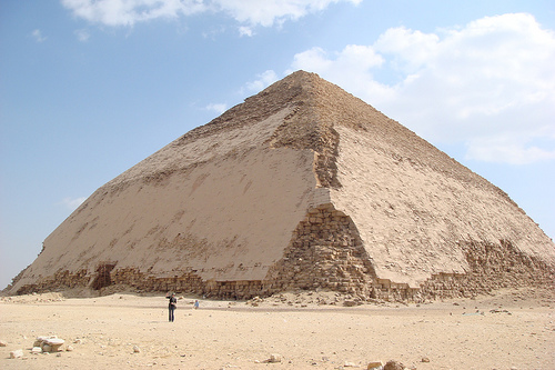 La piramide romboidale di Snefru (Ruth Shilling/flickr)
