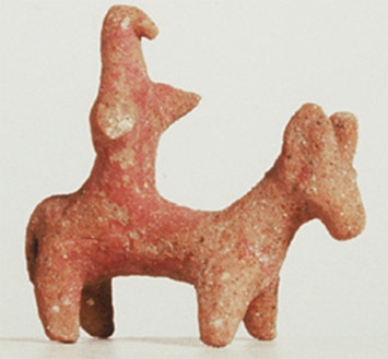 Questa statuetta di 5 cm di larghezza mostra un uomo sopra ad un asino (Moawiyah Ibrahim)