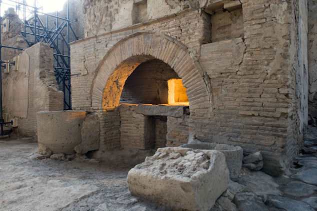 Il forno (Soprintendenza Archeologica Napoli e Pompei)