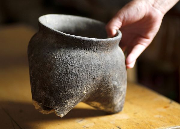 Un vaso di ceramica (Imagechina/AP)