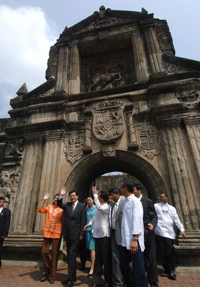 Il presidente cinese Hu Jintao in visita a Intramuros nel 2005 (Joel Nito, AFP-Getty Images)