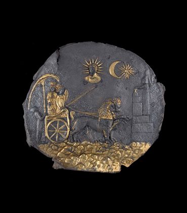Placca cerimoniale raffigurante Cibele. Ai-Khanum, III secolo a.C. (Thierry Ollivier / Musée Guimet)