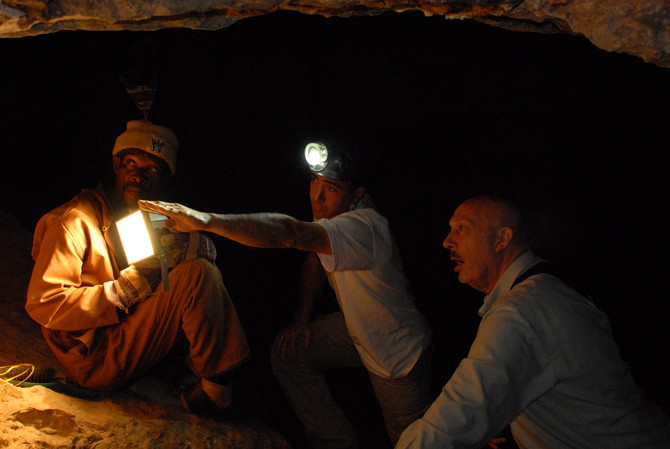 Laurent Bruxelles et Ron Clarke (Francis Duranthon, Muséum d’Histoire Naturelle de Toulouse)