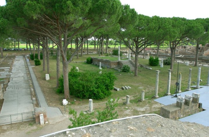 Piazzale delle corporazioni (Soprintendenza speciale per i beni archeologici di Roma)