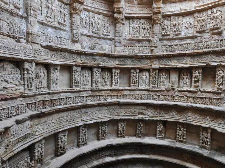 (Archaeological Survey of India, View of ornamentation of the well-shaft)