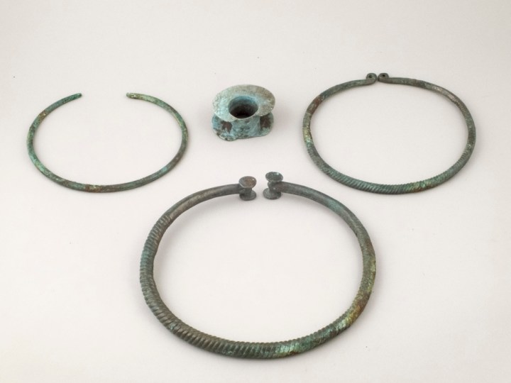 Torque (Corina Borș, photo by Marius Amarie)