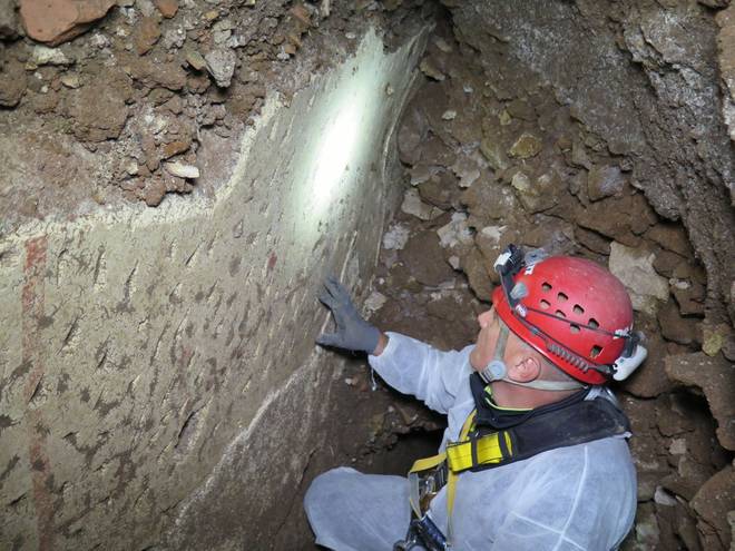 (Sotterranei di Roma)