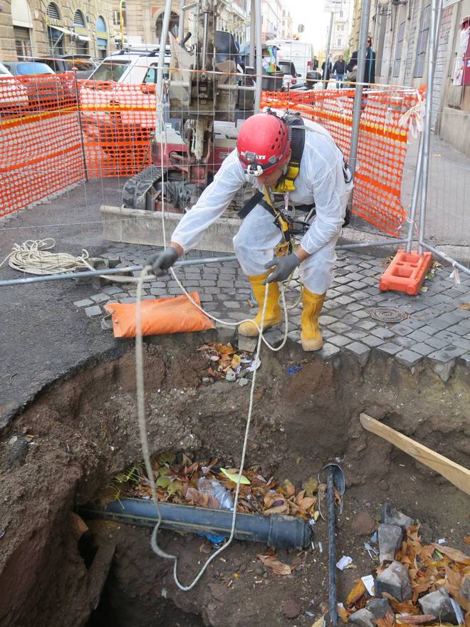 (Sotterranei di Roma)