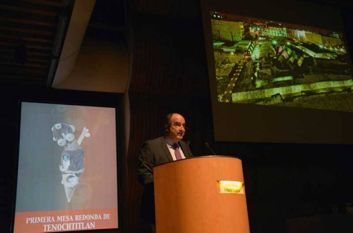 Leonardo López Luján (Héctor Montaño, INAH)