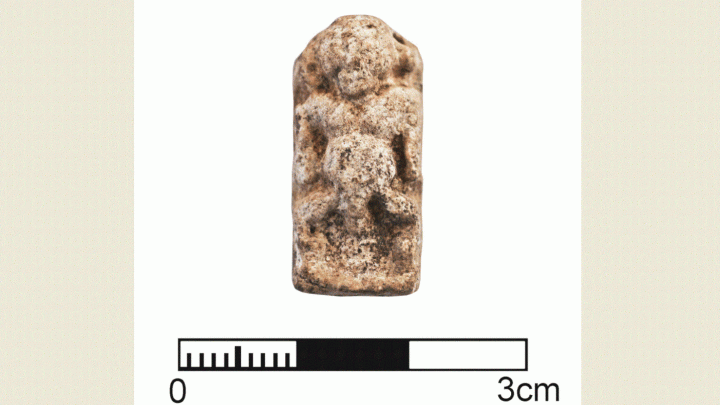 Amuleto in faience della divinità egizia Bes (Peter M. Fischer)