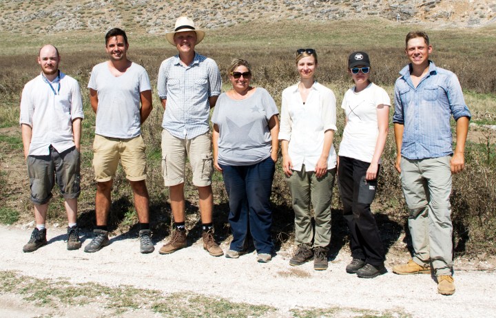 Gli archeologi: Rich Potter, Derek Pitman, Robin Rönnlund, Fotini Tsiouka, Ellen Siljedahl, Matilda Forssén, Johan Klange (SIA/EFAK/YPPOA)